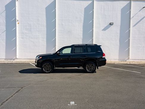 Used 2020 Toyota Land Cruiser Heritage Edition AWD/4WD image 2
