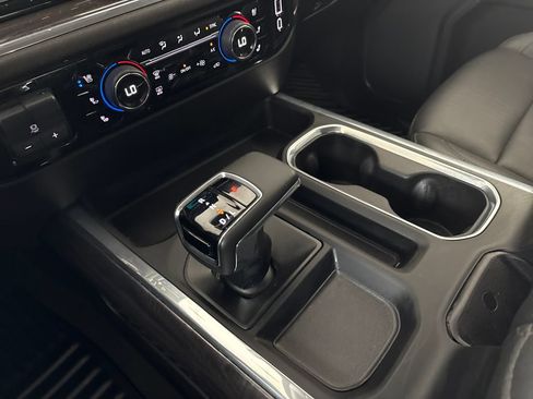 Used 2024 Chevrolet Silverado 1500 LTZ w/ LTZ Premium Package AWD/4WD image 26
