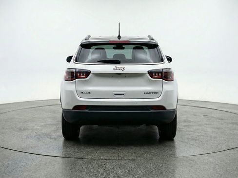 Used 2025 Jeep Compass Limited AWD/4WD image 7