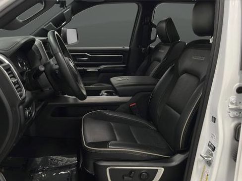 Used 2023 RAM 1500 Laramie AWD/4WD image 9