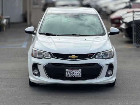 Used 2017 Chevrolet Sonic LT w/ Convenience Package FWD image 4
