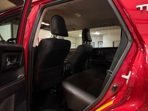 Used 2020 Toyota 4Runner TRD Off-Road Premium AWD/4WD image 11
