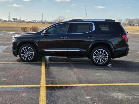 Used 2022 GMC Acadia Denali w/ GMC Pro Grade Package image 7