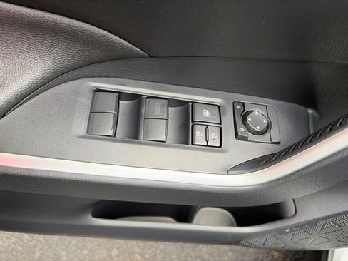 Used 2023 Toyota RAV4 LE AWD/4WD image 15