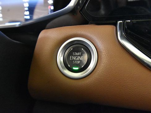 Used 2023 GMC Canyon AT4 w/ AT4 Premium Package image 25