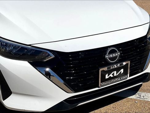 Used 2025 Nissan Sentra SV image 32