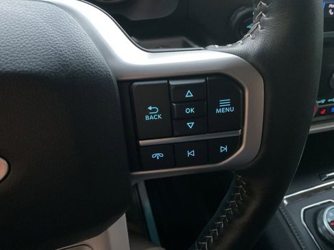 Used 2024 Ford Expedition XLT image 18