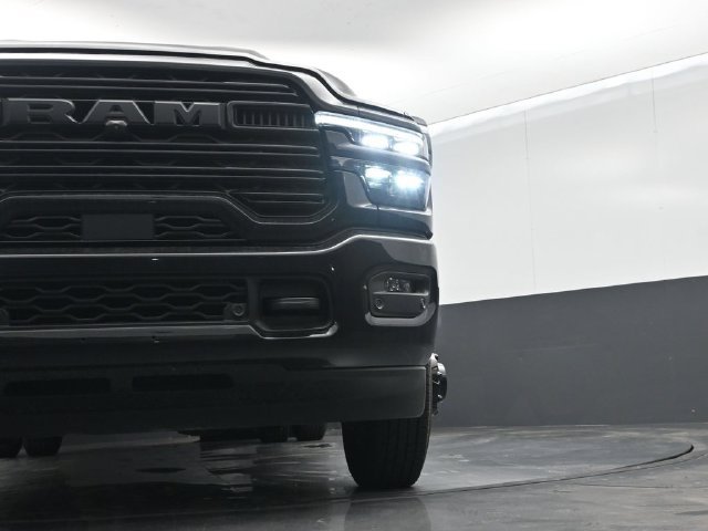 New 2026 RAM 3500 Laramie AWD/4WD image 46