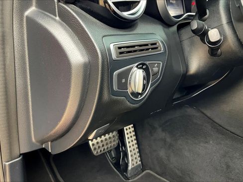 Used 2016 Mercedes-Benz C 300 Sport image 36