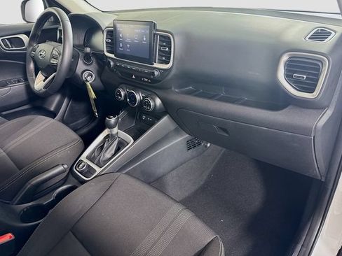 Used 2023 Hyundai Venue SEL w/ Cargo Package FWD image 31