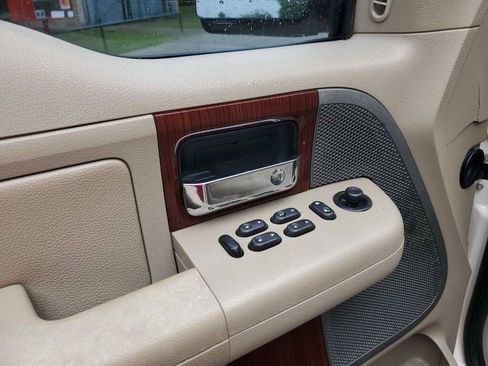 Used 2007 Ford F150 Lariat AWD/4WD image 22