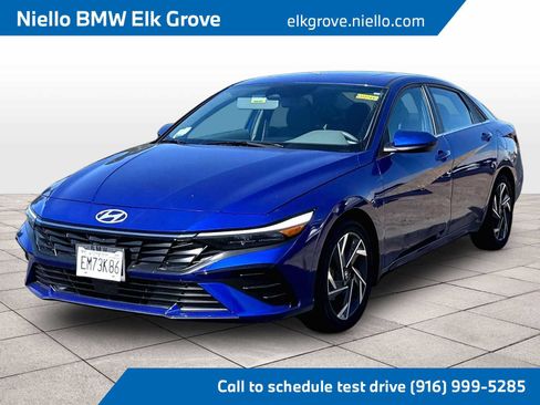 Used 2025 Hyundai Elantra SEL FWD image 1