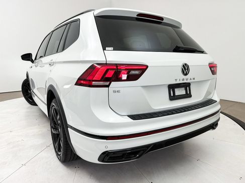 Used 2023 Volkswagen Tiguan SE R-Line FWD image 10