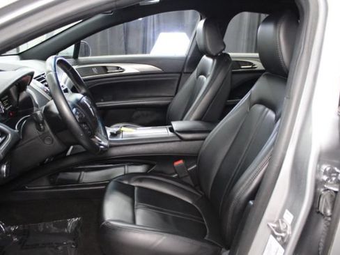 Used 2020 Lincoln MKZ Hybrid w/ Convenience Package FWD image 12
