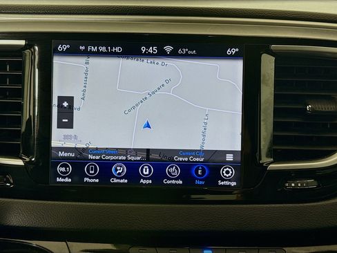 Used 2019 Chrysler Pacifica Touring-L Plus w/ Advanced Safetytec Group image 15