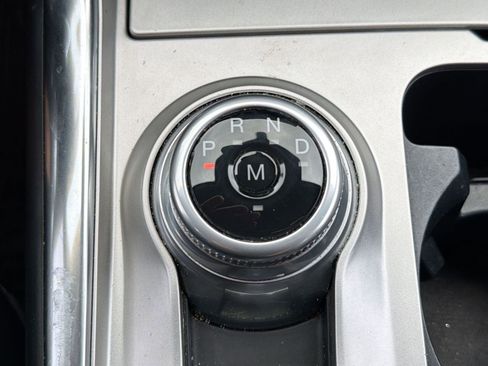 Used 2020 Ford Explorer XLT w/ Equipment Group 202A image 16