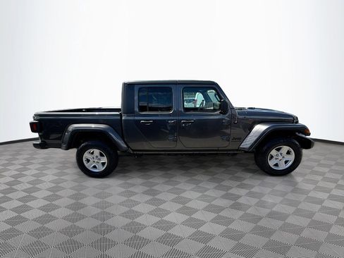 Used 2022 Jeep Gladiator Sport image 5