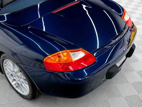 Used 2001 Porsche Boxster RWD image 41