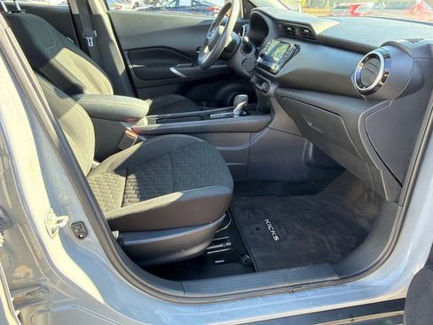 Used 2021 Nissan Kicks SV image 13