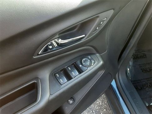 Used 2022 Chevrolet Equinox LT image 13