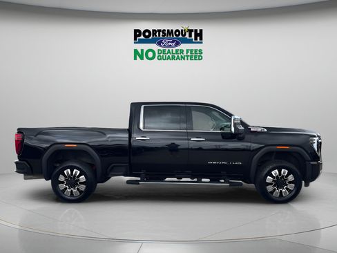 Used 2024 GMC Sierra 2500 Denali AWD/4WD image 5