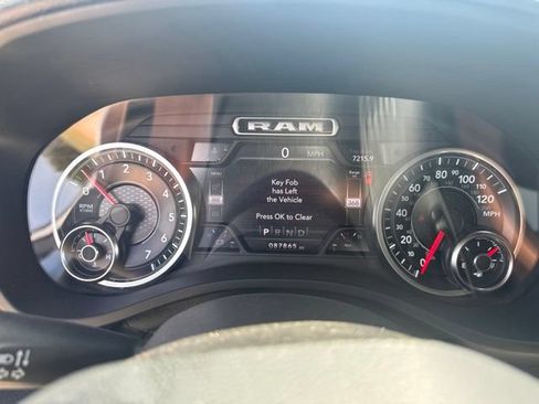 Used 2021 RAM 1500 Laramie AWD/4WD image 9