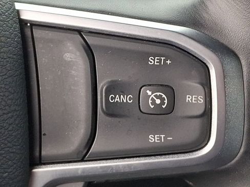 Used 2024 RAM 3500 Big Horn image 22