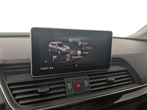 Used 2020 Audi Q5 2.0T Premium Plus w/ Premium Plus Package image 17