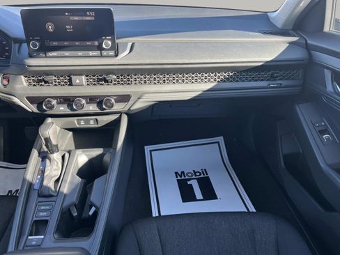 Used 2023 Honda Accord LX image 13