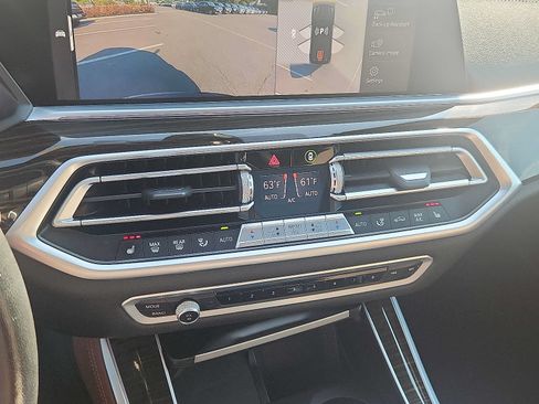 Used 2020 BMW X5 xDrive40i w/ Premium Package AWD/4WD image 15