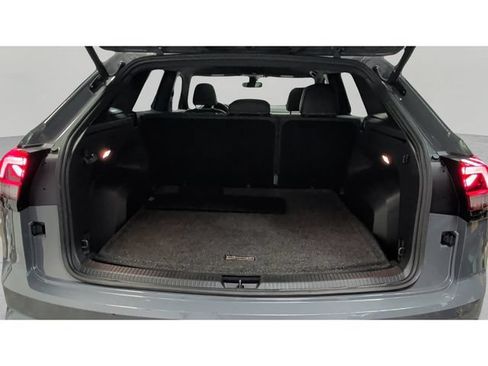Used 2023 Volkswagen Atlas Cross Sport SEL R-Line AWD/4WD image 19