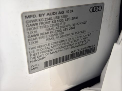 Used 2025 Audi Q3 2.0T Premium image 39