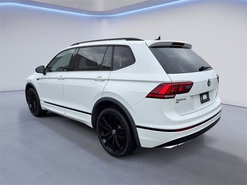 Used 2021 Volkswagen Tiguan SE R-Line image 5