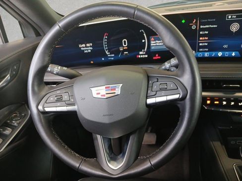 Certified 2025 Cadillac XT4 Premium Luxury FWD image 22