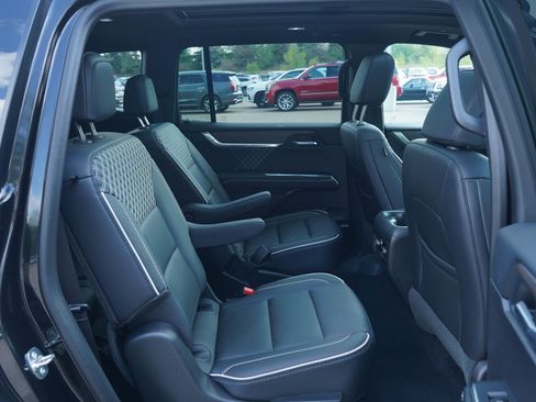 Used 2026 GMC Acadia Denali w/ Super Cruise Package AWD/4WD image 12
