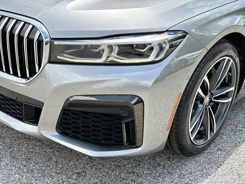 Used 2021 BMW 750i xDrive w/ Executive Package AWD/4WD image 9