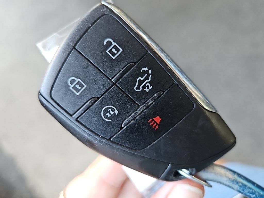 Used 2024 Chevrolet Silverado 1500 LT AWD/4WD image 31