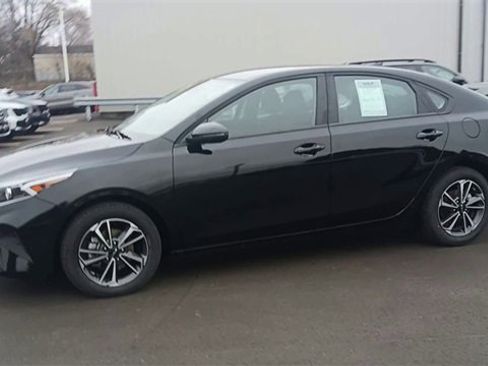 Certified 2024 Kia Forte LXS w/ LXS Technology Package image 7