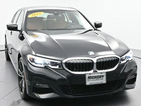 Used 2022 BMW 330i xDrive Sedan w/ M Sport Package AWD/4WD image 2