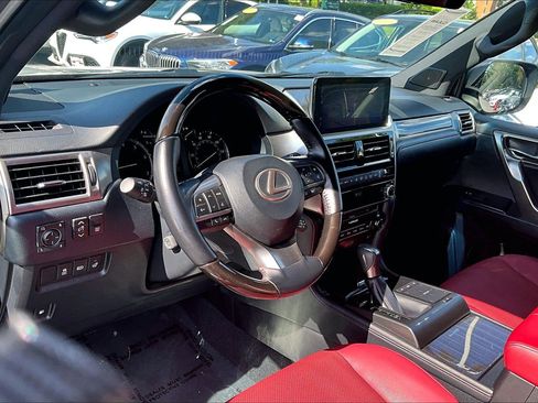 Used 2022 Lexus GX 460 Premium w/ Accessory Package AWD/4WD image 12