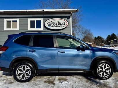 Used 2021 Subaru Forester Premium w/ Popular Package #1