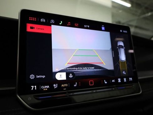 New 2026 Volkswagen Tiguan SE AWD/4WD image 19