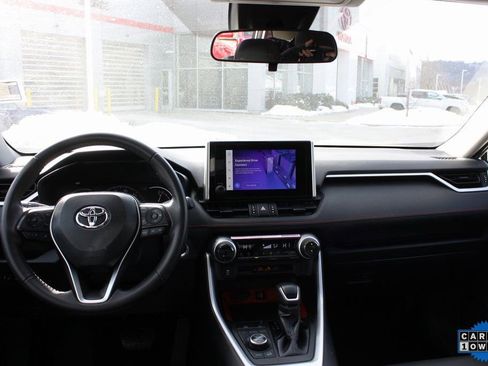 Used 2024 Toyota RAV4 Adventure image 18