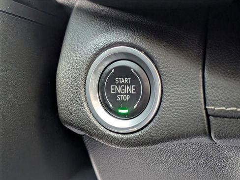 Used 2023 Buick Envision Preferred image 23