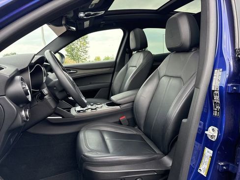 Used 2022 Alfa Romeo Stelvio Ti image 18
