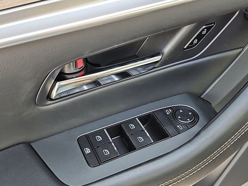 New 2026 MAZDA CX-70 3.3 Turbo w/ Preferred Package image 17