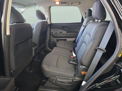 Used 2025 Nissan Pathfinder SV w/ Black Appearance Package FWD image 10