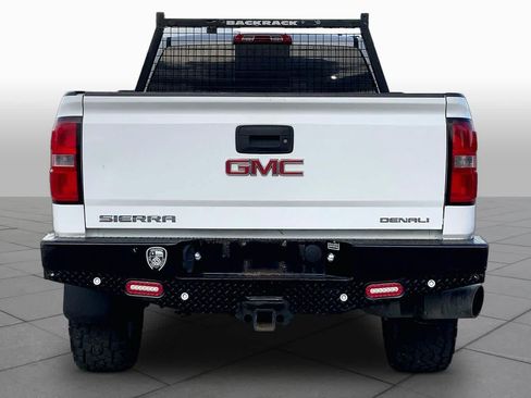 Used 2015 GMC Sierra 2500 Denali w/ Duramax Plus Package AWD/4WD image 4