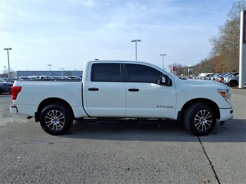 Certified 2024 Nissan Titan SV w/ SV Convenience Package image 2