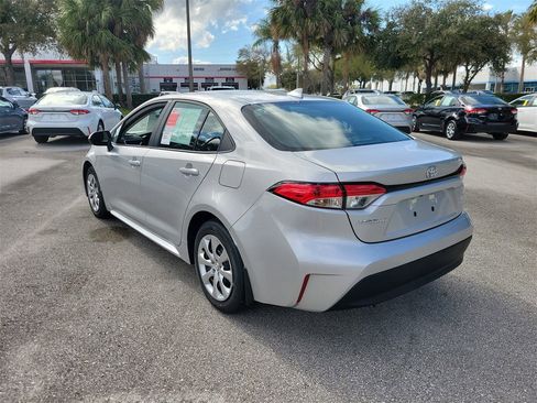 Used 2026 Toyota Corolla LE image 4